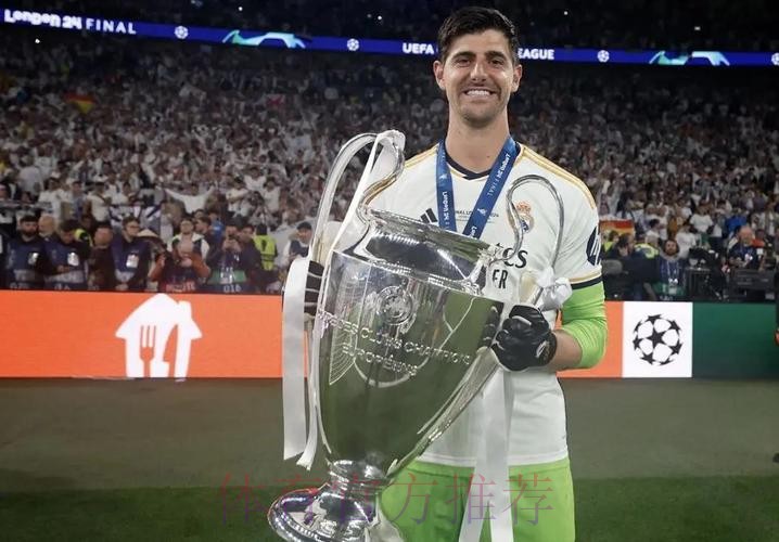 每体:库尔图瓦表现下滑 皇马需考虑继承者问题 每体:库尔图瓦表现下滑 皇马需考虑继承者问题